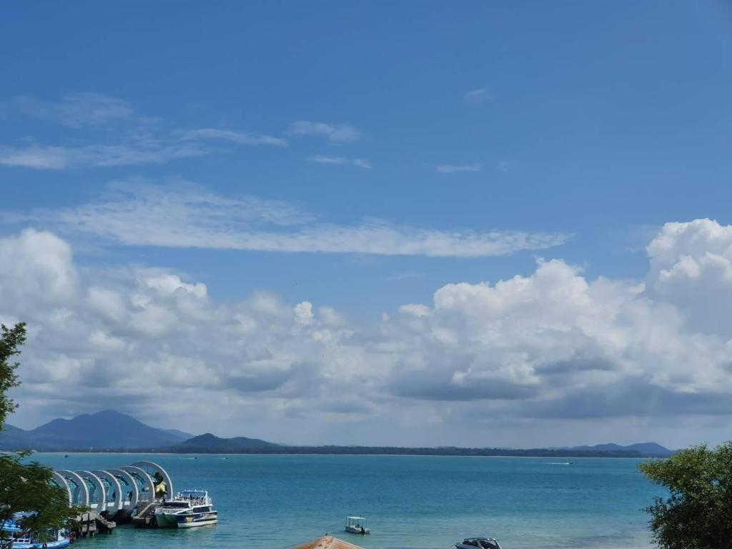 Rainbow Sky Hotel Samet Koh Samet Exteriör bild